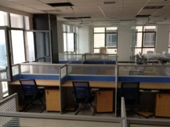 北京辦公家具廠家直銷，優質低價員工桌與隔斷屏風，一站式滿足辦公需求